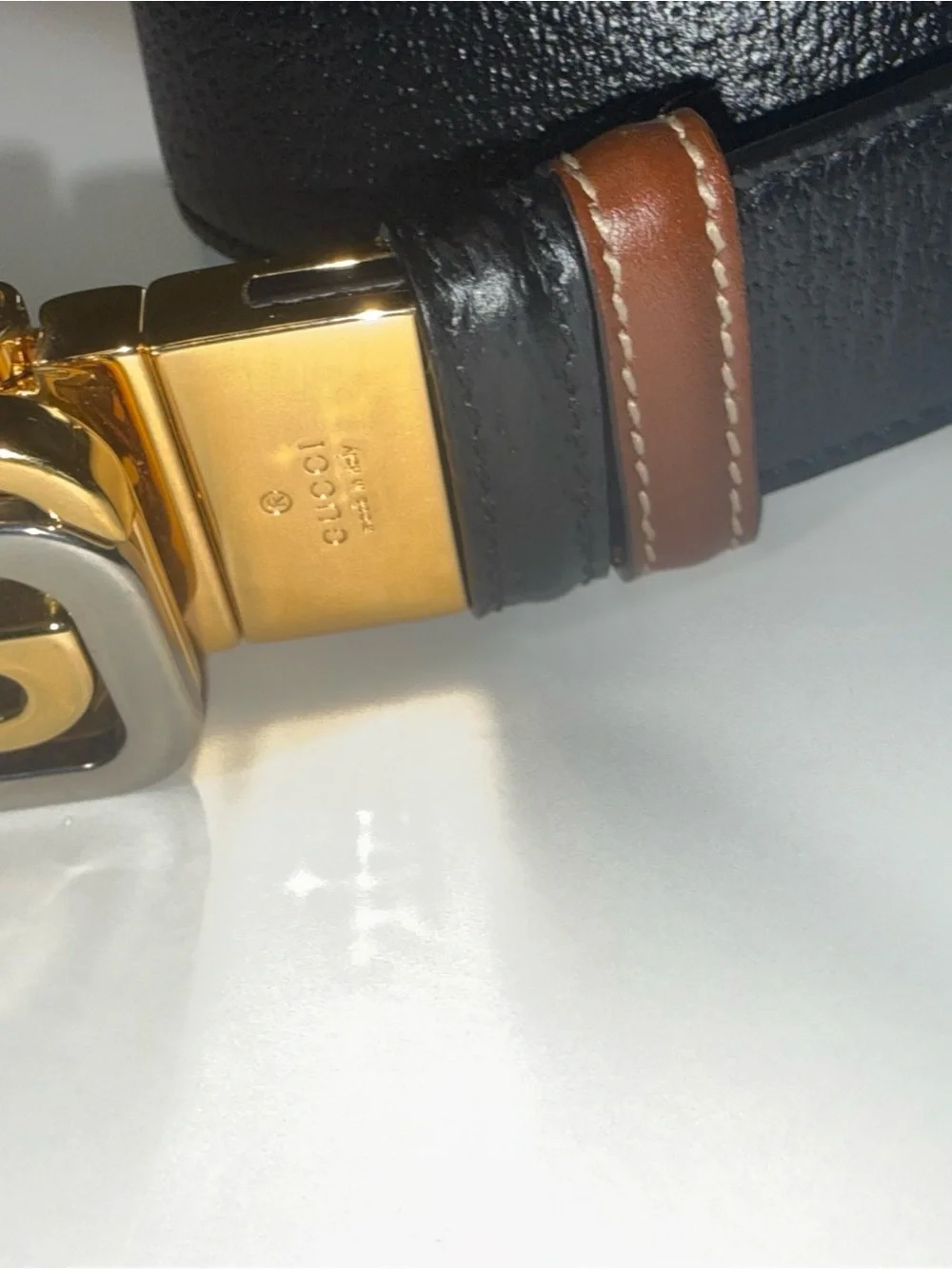 Authentic Gucci reversible belt with Black/Brown Leather Men's Gold Buckle